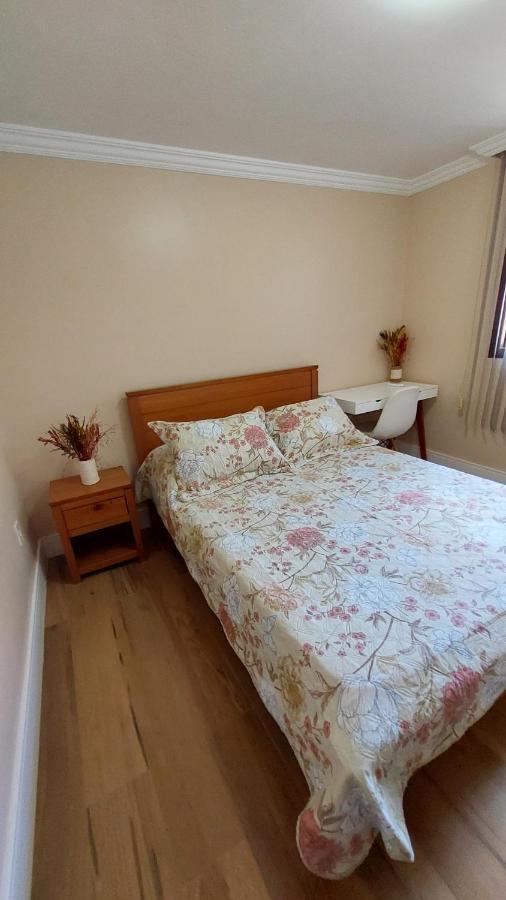 Linda Casa No Jardim Marilea Com Area Gourmet E Hidromassagem!