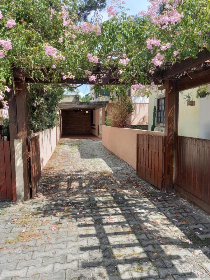 Linda Casa No Jardim Marilea Com Area Gourmet E Hidromassagem!
